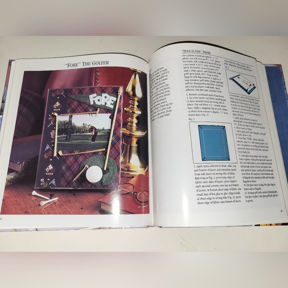 Set of 3 hardback crafting books. (Christmas  country) - Picture 7 of 7